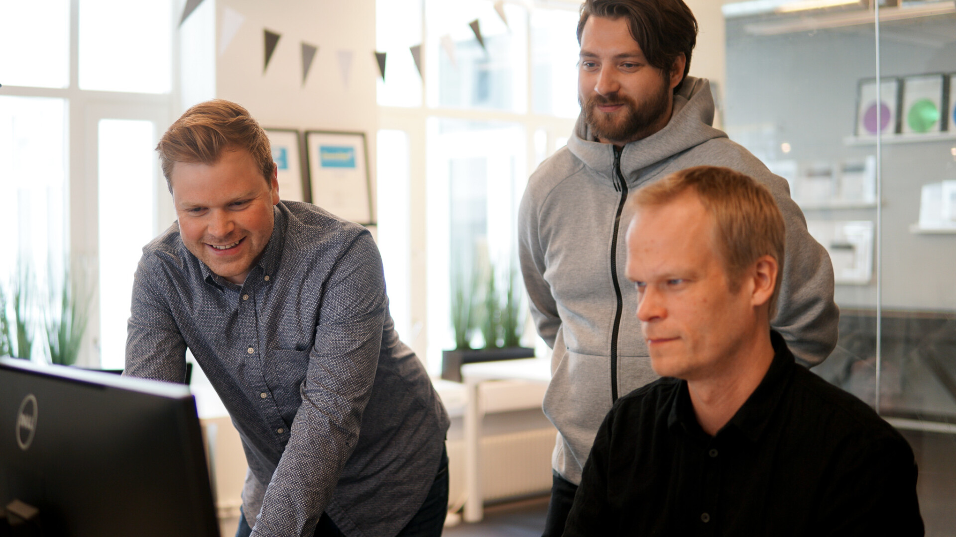 Performance og utviklere jobber tett sammen for best resultat for kunden.